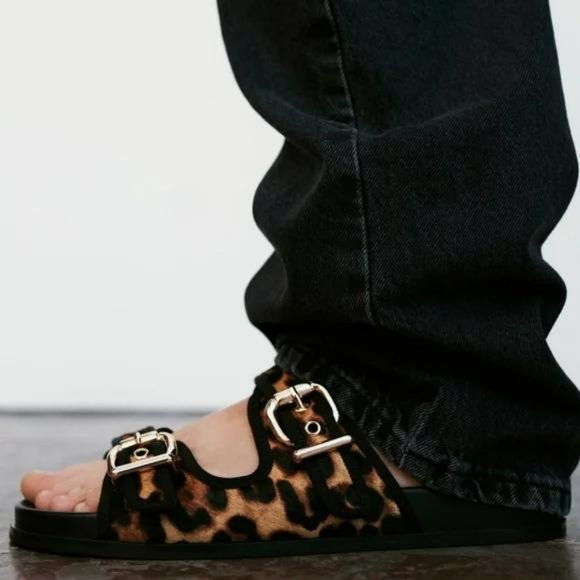 ZARA ANIMAL EMBOSSED LEATHER SLIDES - Picture 1 of 6